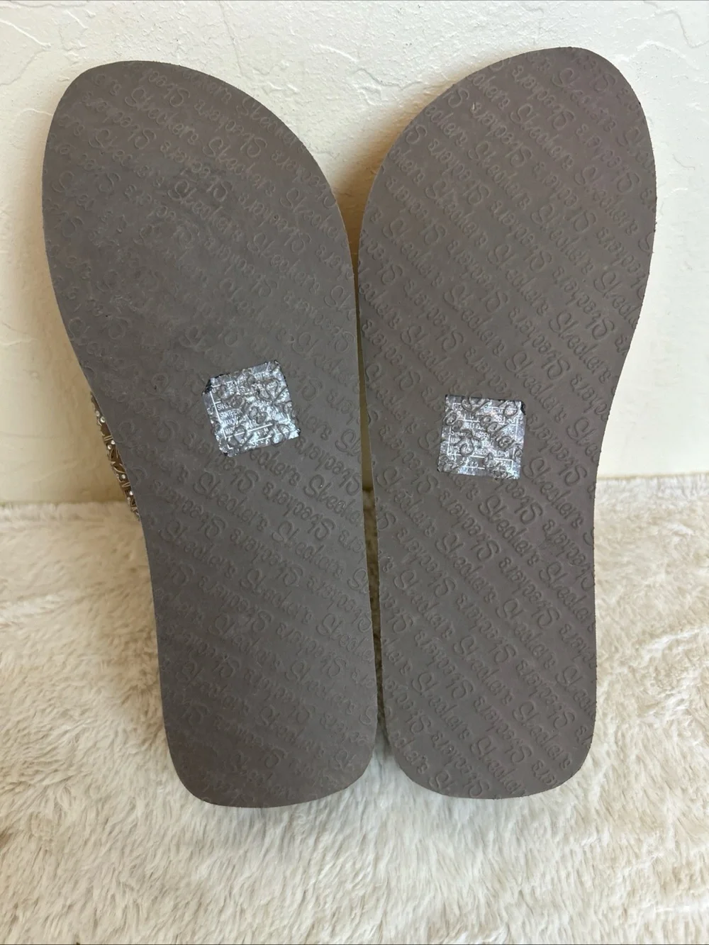 New Skechers Sz 9 Vinyasa Glass Star Wedge Sandal Taupe Flip Flop Yoga Foam